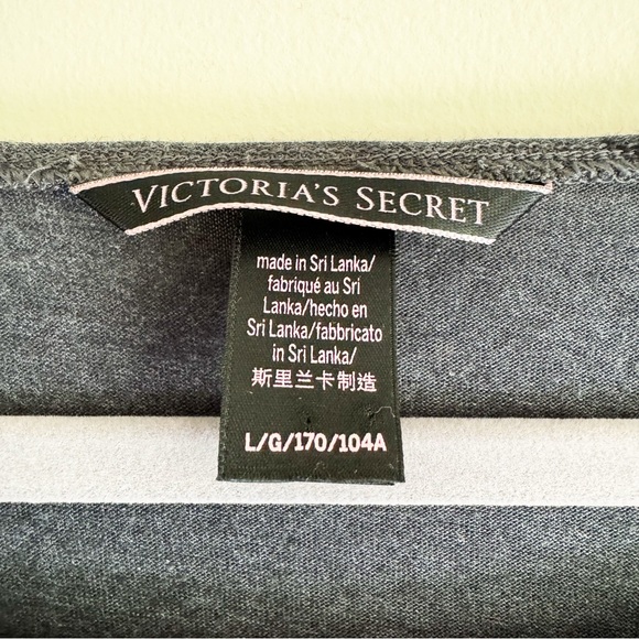 Victoria's Secret Dark Gray Bombshell Tee Size L - Picture 3 of 5
